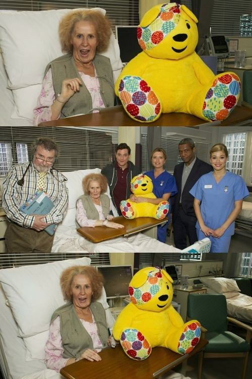 Постер Catherine Tate's Nan vs Holby City